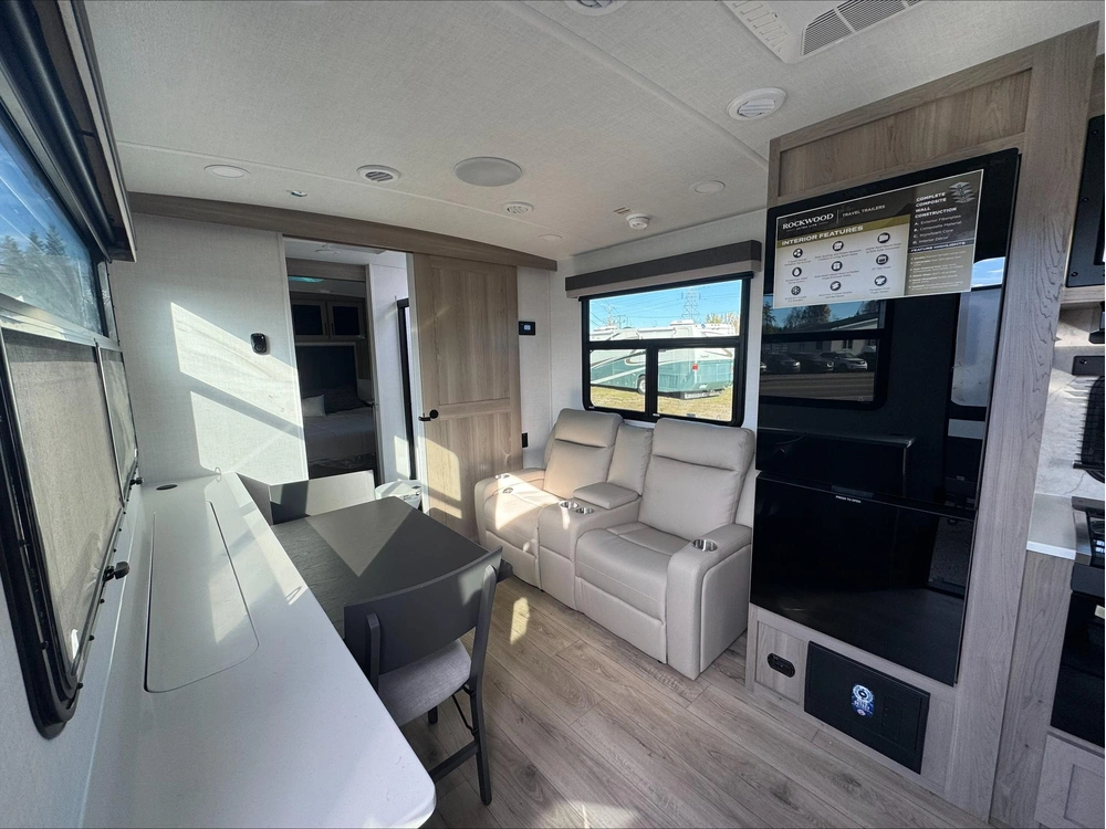 Forest River Rockwood Ultra Lite 301fkt 2026 alt