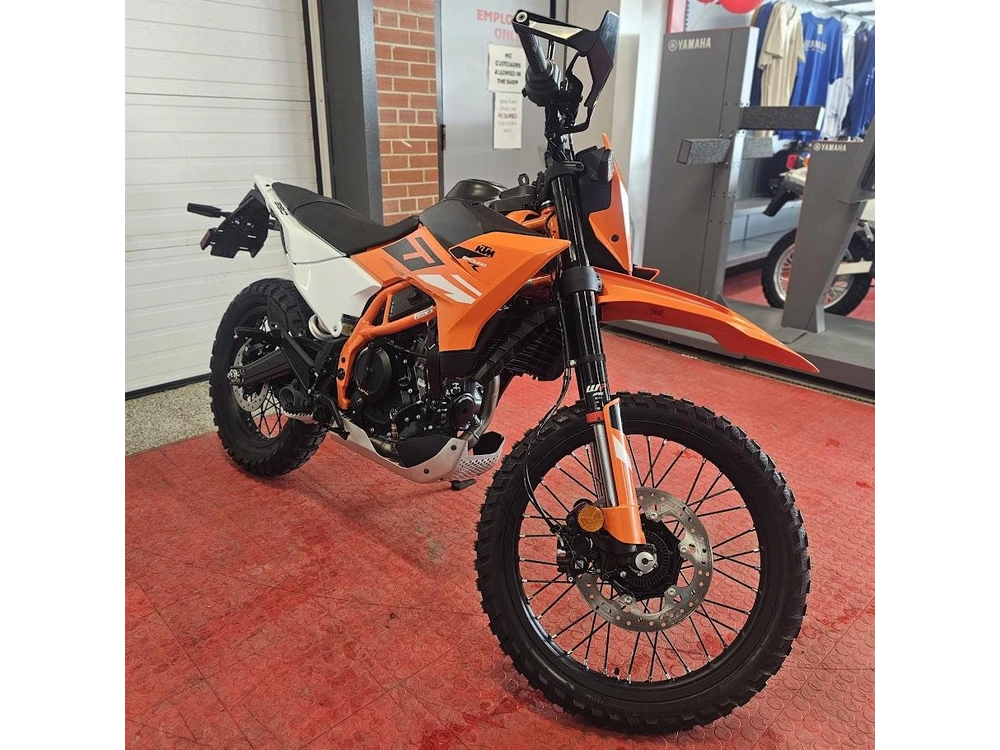 2026 Ktm Enduro 390 R alt