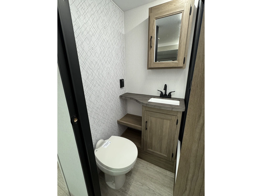 Coachmen Freedom Express 30se-320 2026 alt