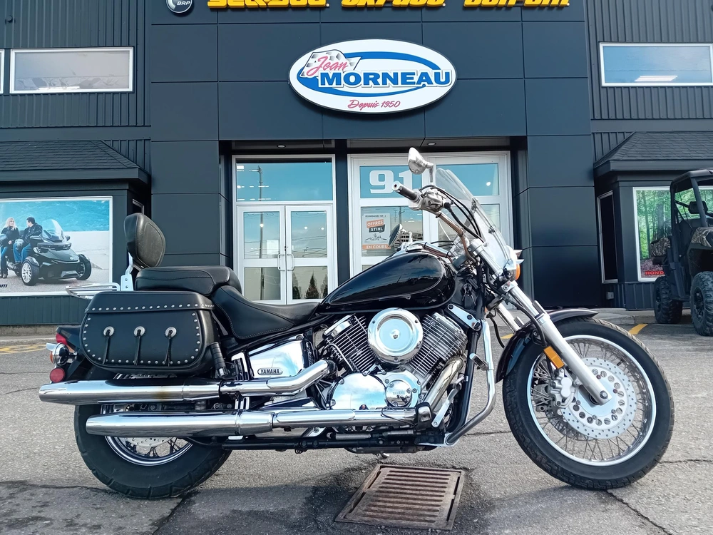 Yamaha V-star 1100 1999 alt