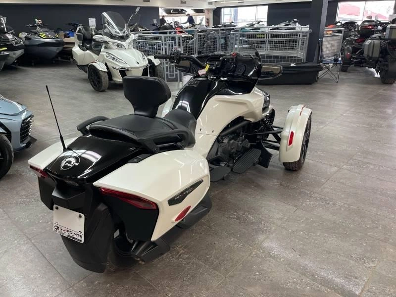 Can-am F3-t Se6 2023 alt