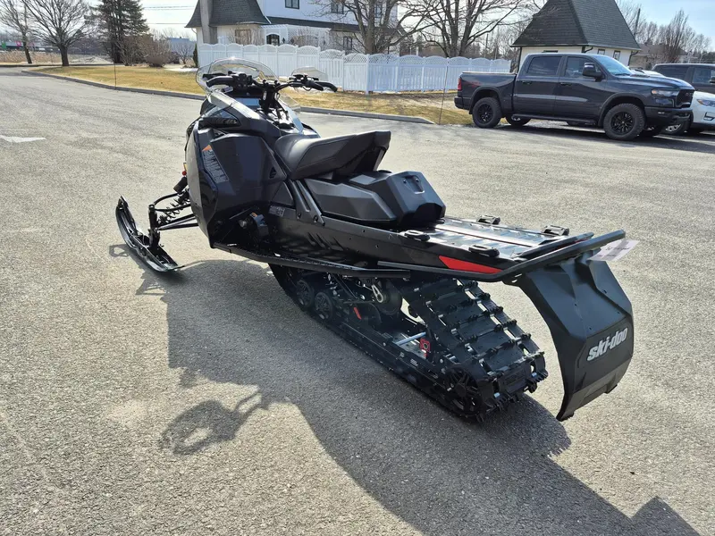 Ski-Doo MXZ X 138 850 RIPSAW 2024