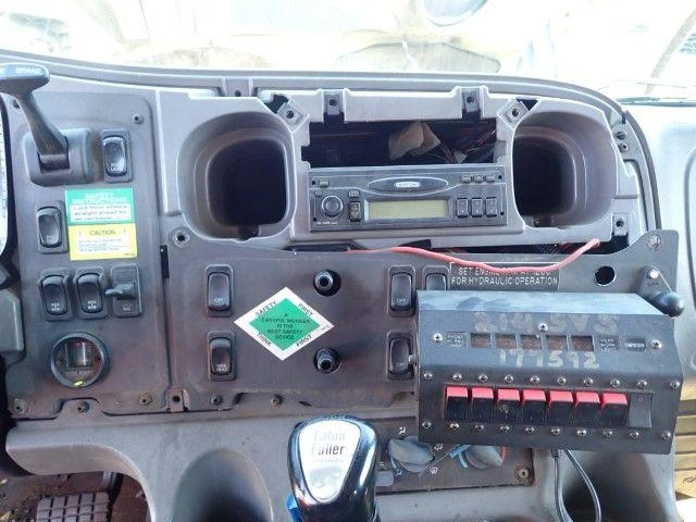 Freightliner M2112v 2007