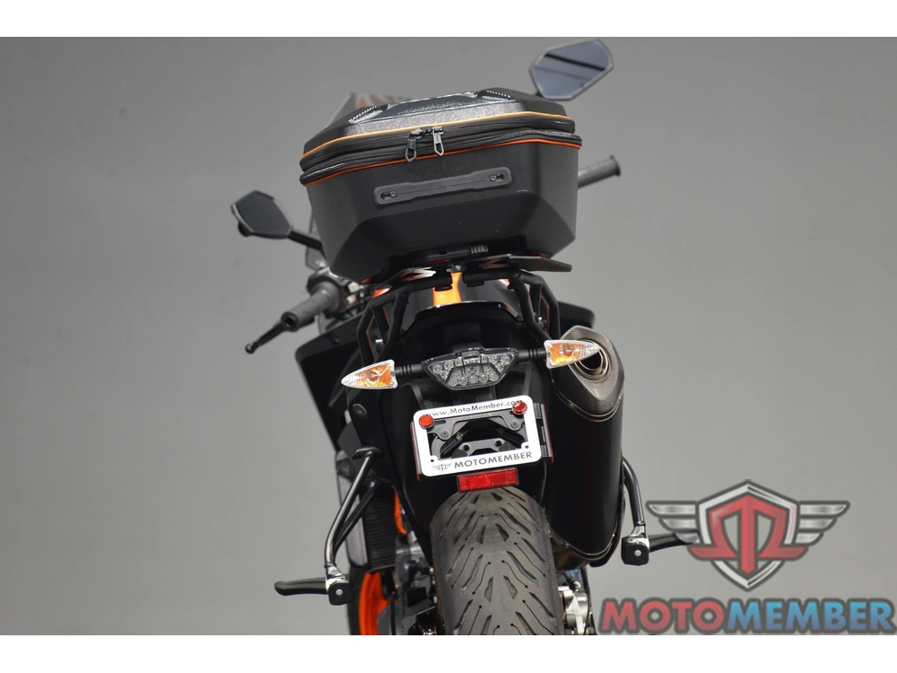 2022 Ktm Duke 890 R alt