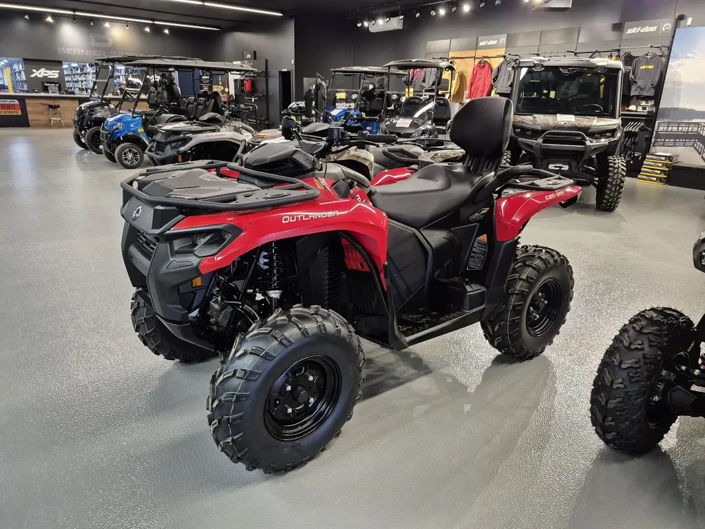 Can-Am OUTLANDER MAX DPS 700  2026