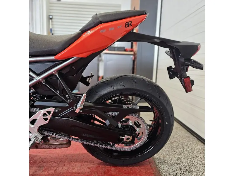2026 Suzuki GSX 8R thumbnail 17