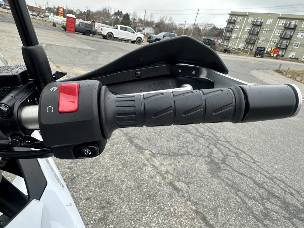 2026 Kawasaki Kle 500 Se alt