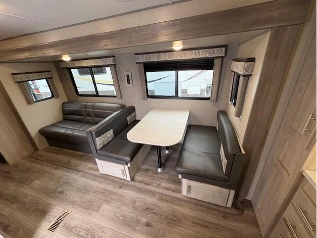 2023 Coachmen Catalina Legacy 263fkdsle alt