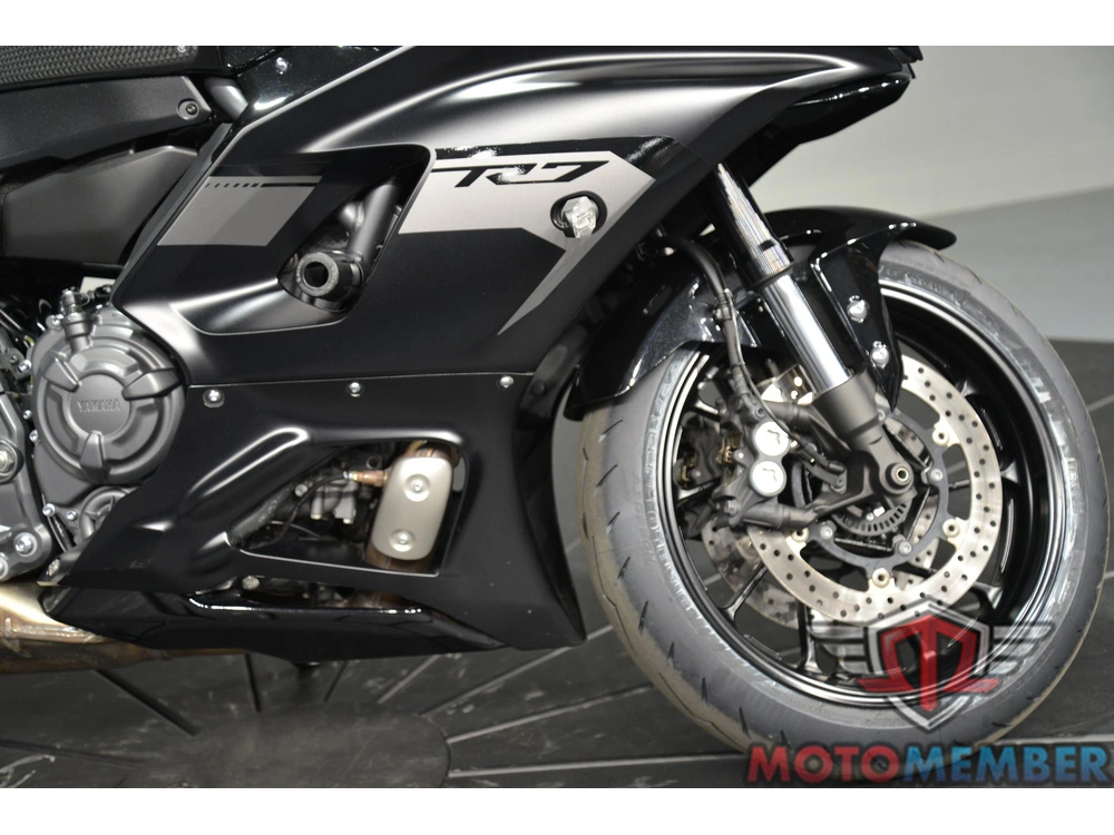 2025 Yamaha Yzf-r7 alt