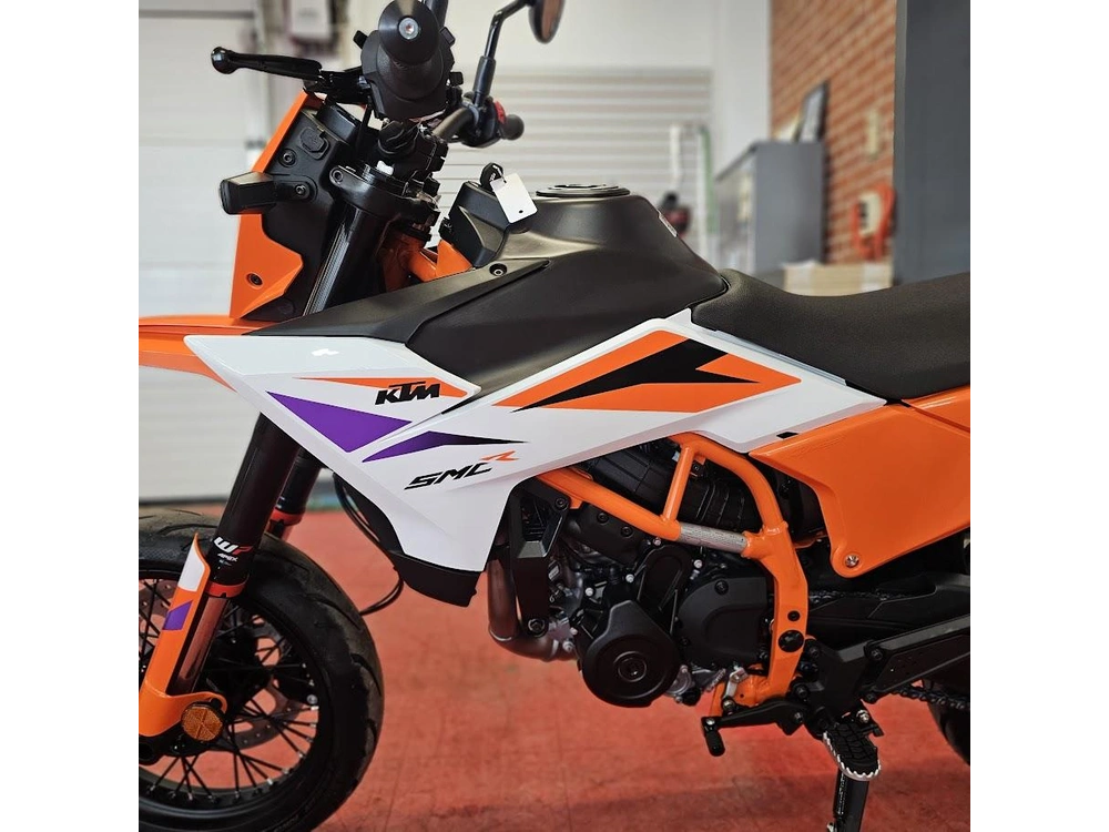 2025 Ktm 390 Smc R alt