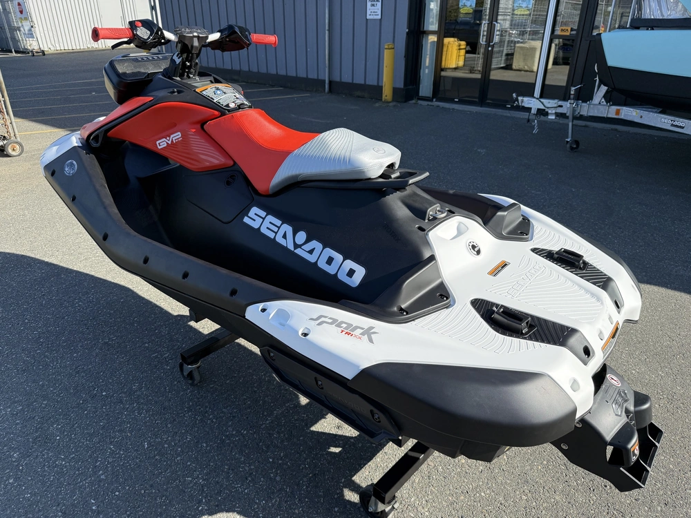 2026 Sea-doo Spark™ 1up Trixx-90 (sound System) alt
