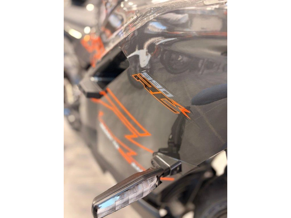 Ktm 990 Rc R 2026 alt