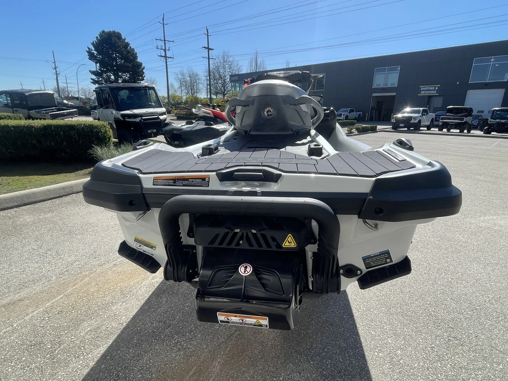 2026 Sea-doo Gtx Limited 325 (sound System) alt