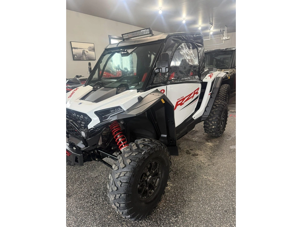Polaris Rzr Xp 1000 2024 alt