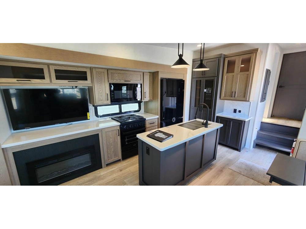 Forest River Rockwood Signature 361rls 2026 alt