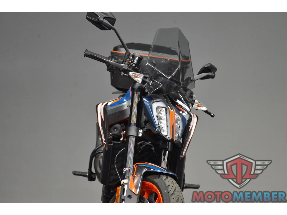 2022 Ktm Duke 890 R alt