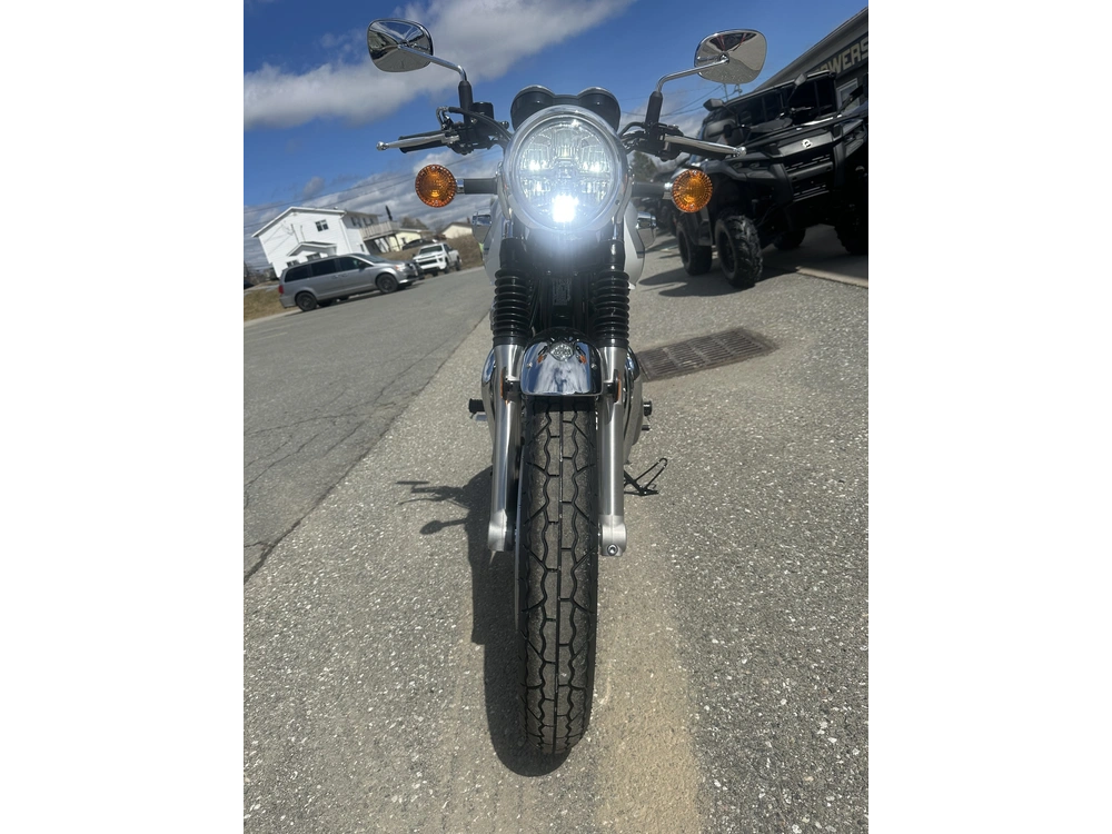 2026 Kawasaki W800 alt
