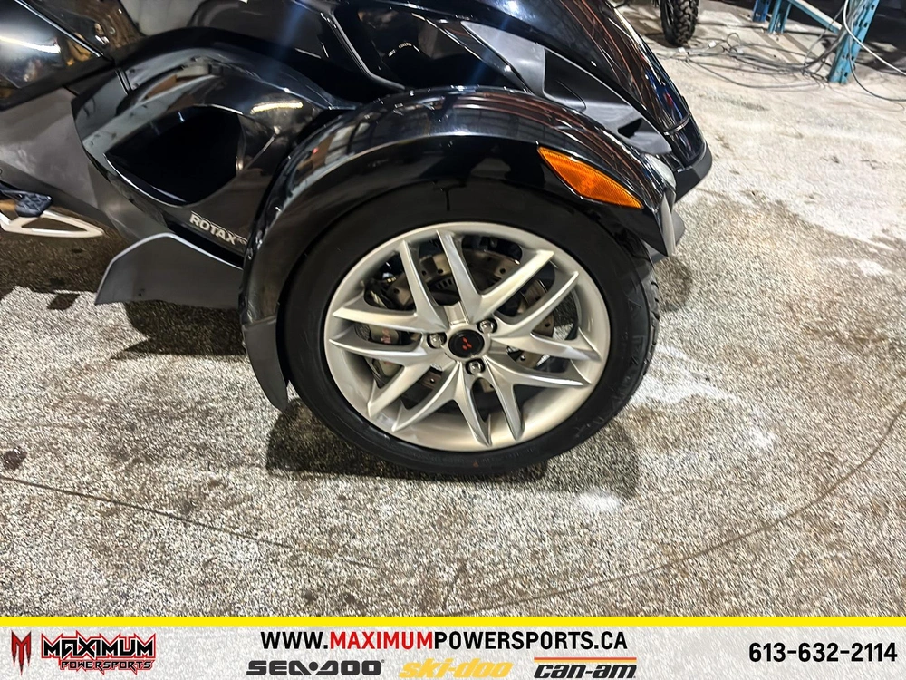 Can-am Spyder Rs Se5 2014 alt