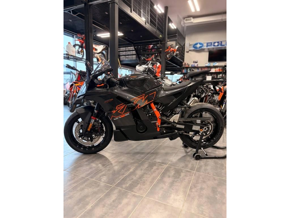 Ktm 990 Rc R 2026 alt