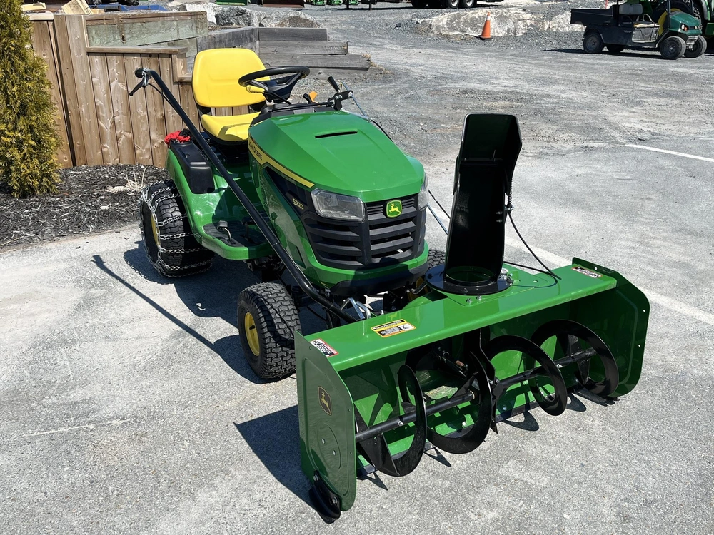 2025 John Deere S220 alt