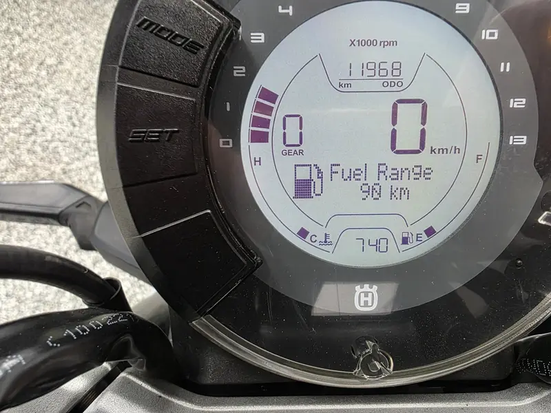 Husqvarna SVARTPILEN 401 2021