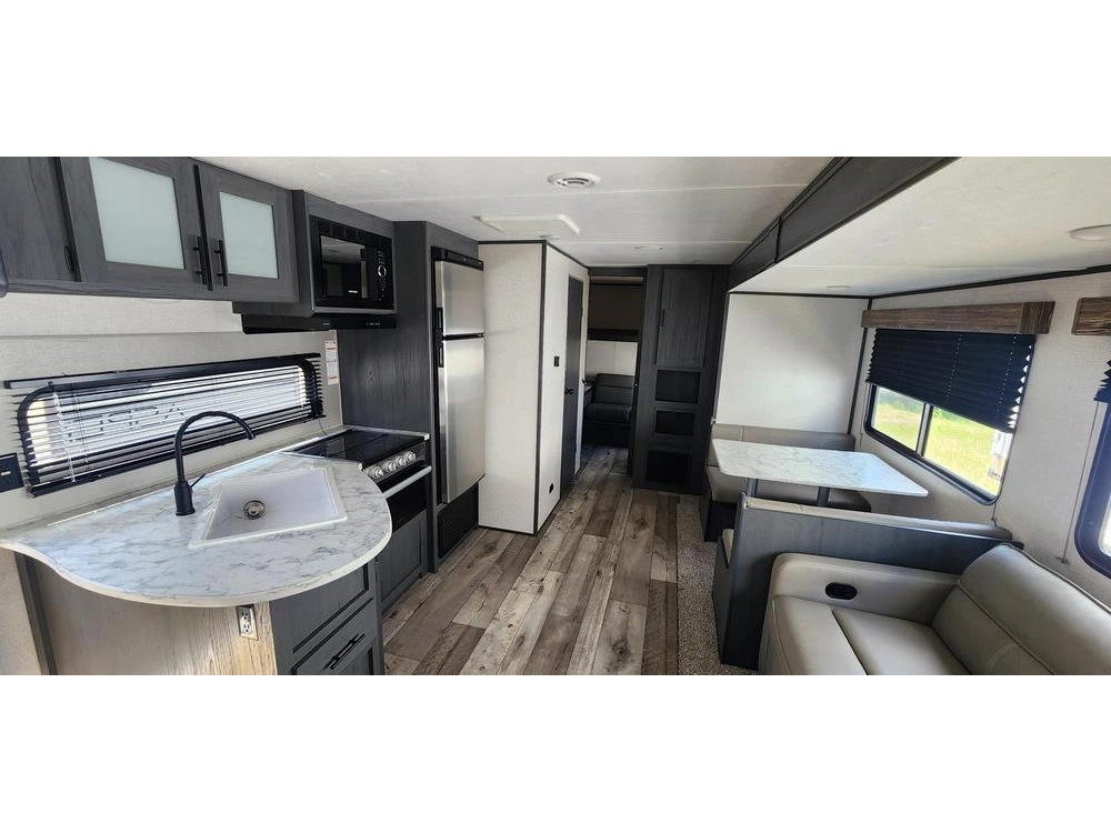 Aspen Trail By Dutchmen 29bh 2022 alt