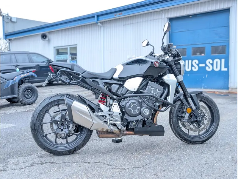 Honda CB1000R 🎯 Moto Naked 1000cc Style Rétro Performance MT10 Z900 RS GSXS1000 Confort 🟢 2019