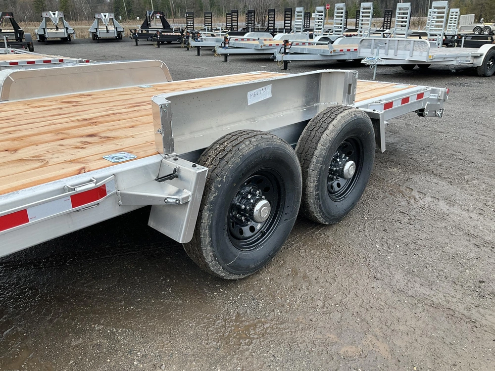 2026 Stronghaul 82x22 7 Ton All Aluminum Equipment Trailer alt