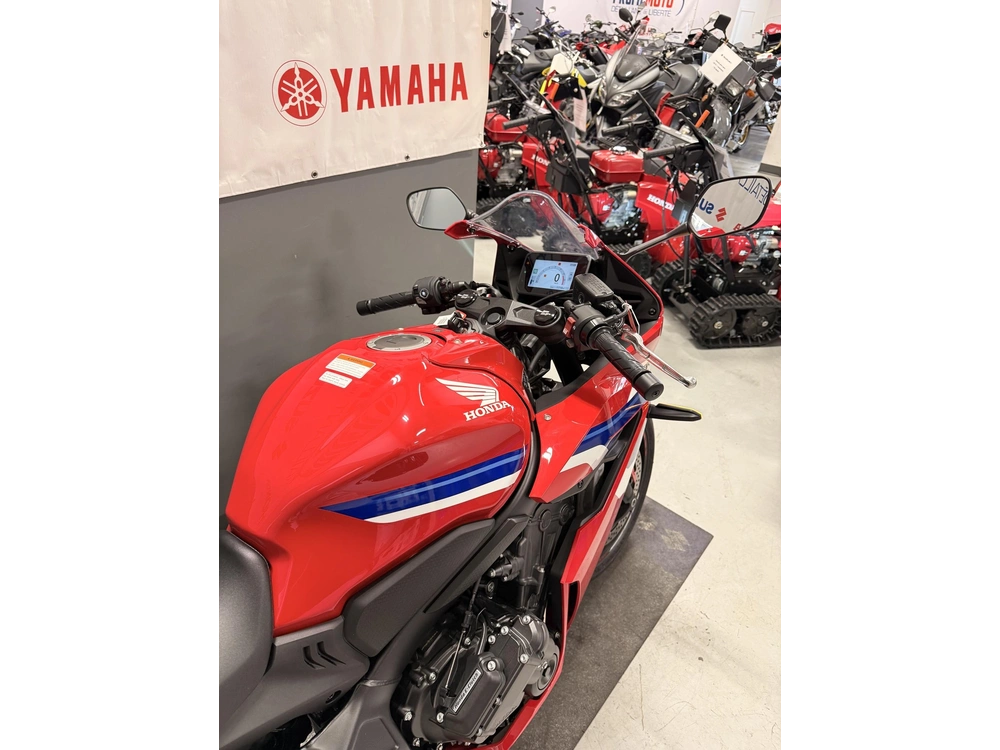 Honda Cbr650r Cbr 650r E-clutch 2026 alt