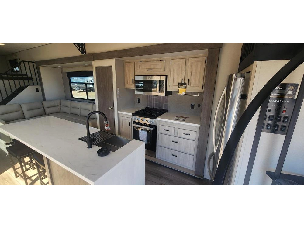Coachmen Catalina 42condo 2026 alt