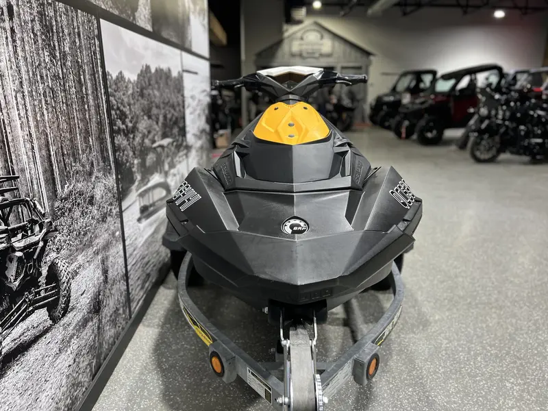 2018 Sea-Doo SPARK 2UP IBR **PETIT PRIX!!** thumbnail 4