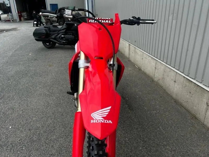 2026 Honda CRF250R thumbnail 18