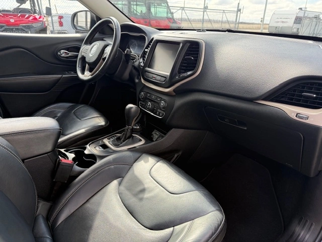 2014 Jeep Chrokee Limited alt