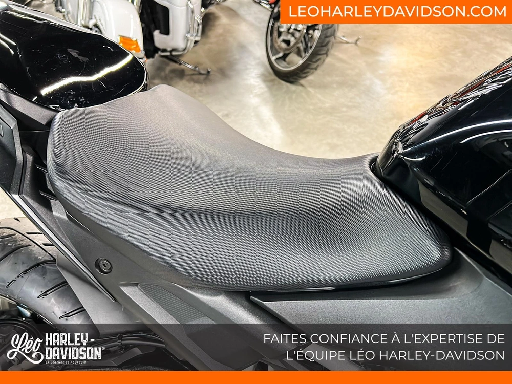 Suzuki Gsx-s1000 2023 alt