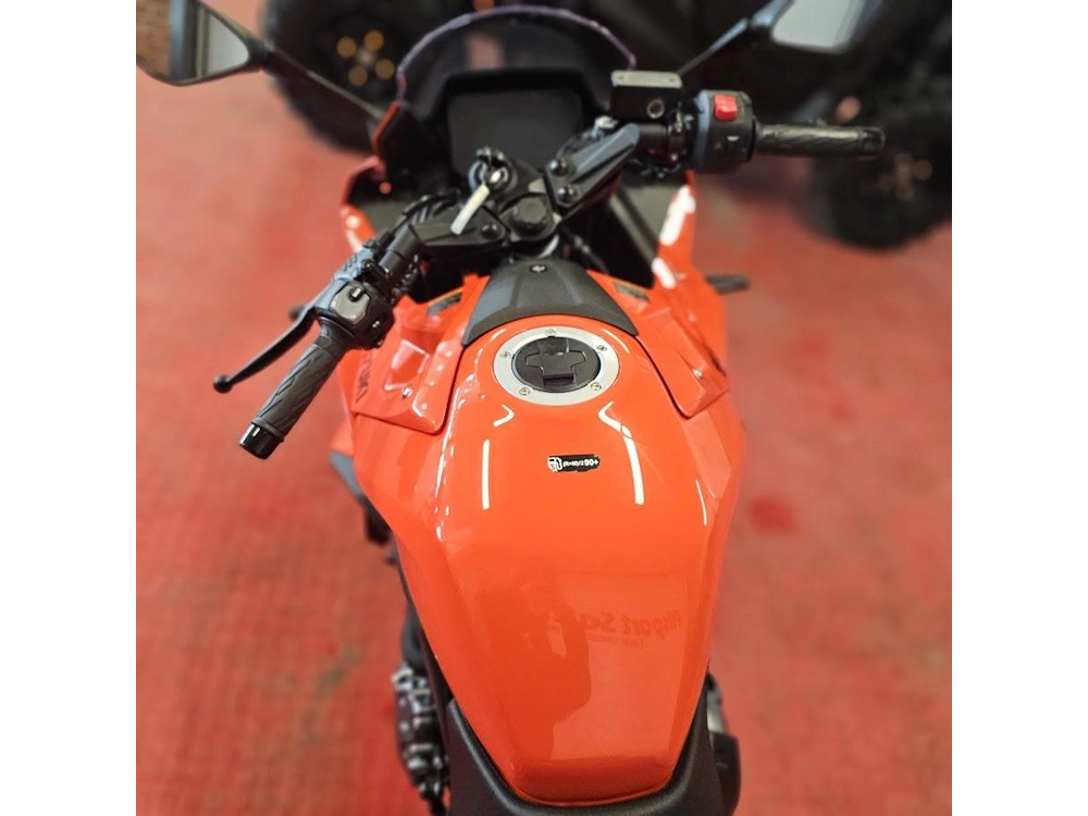 2026 Suzuki Gsx 8r alt