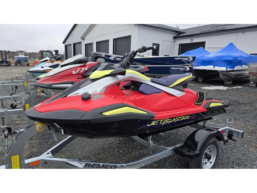 Yamaha Jetblaster Pro 3-up 2026 alt