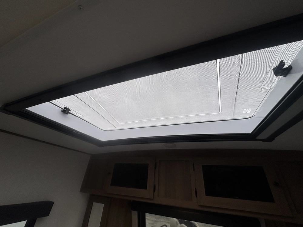 Coachmen Apex Nano 208bhs 2026 alt