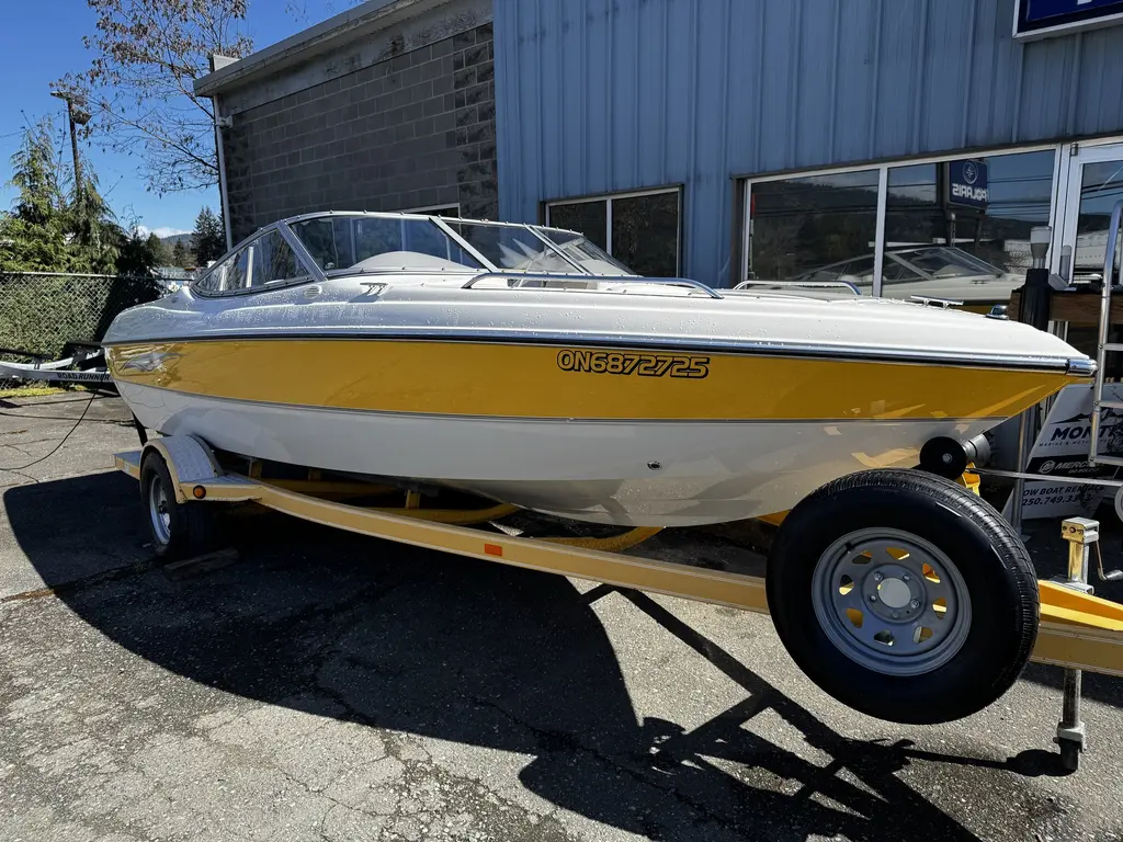 2004 Stingray Boats 190 LX Bow Rider