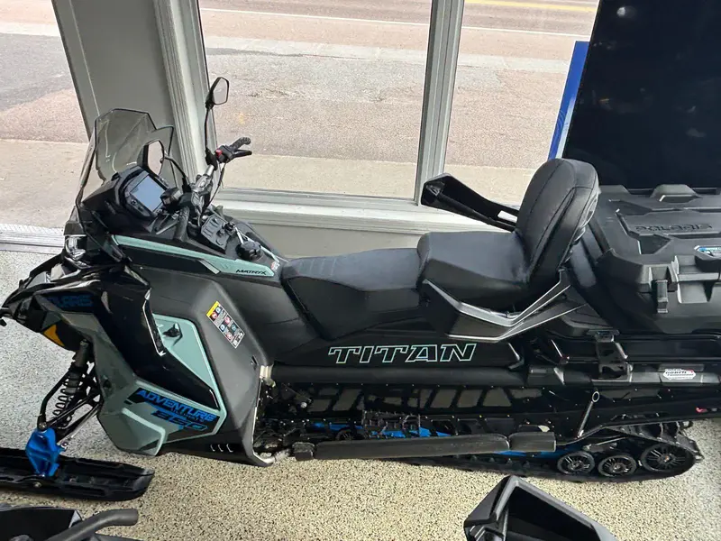 Polaris Polaris Titan Adventure 850 2026
