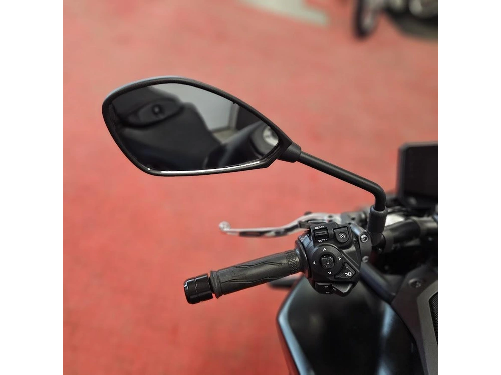 2025 Yamaha Mt-09 alt
