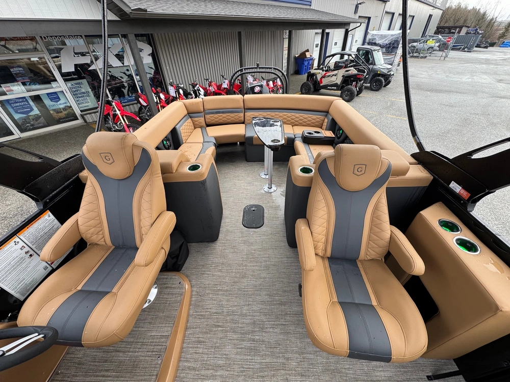 2026 Godfrey Marine Mc 235 Ultra Lounger Cocaptain alt