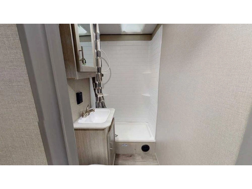 Coachmen Catalina Cargo 29ths 2023 alt