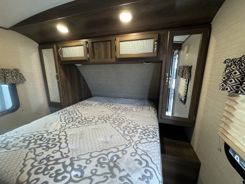 2019 Keystone Rv Premier 22rb alt