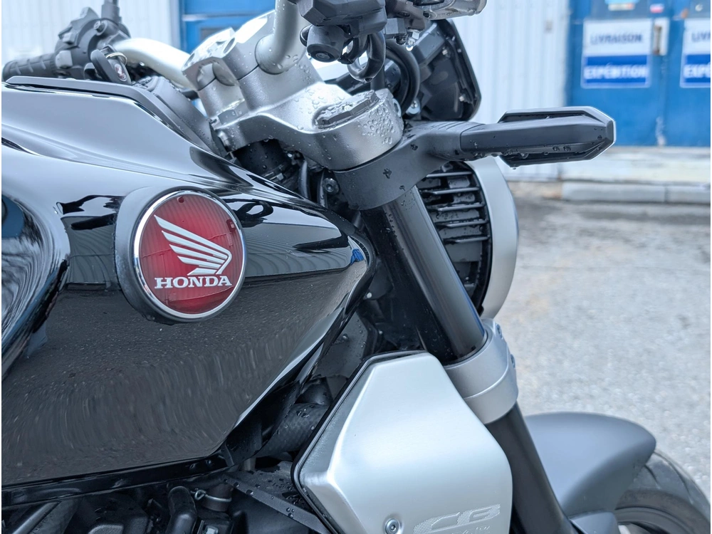 Honda Cb1000r 🎯 Moto Naked 1000cc Style Rétro Performance Mt10 Z900 Rs Gsxs1000 Confort 🟢 2019 alt