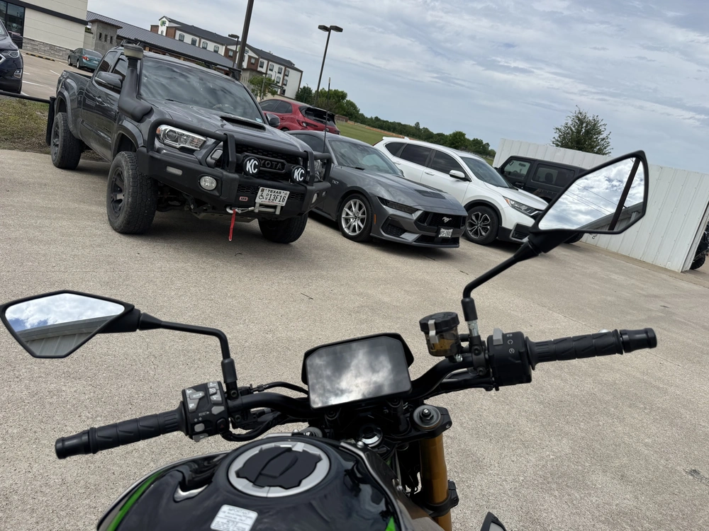 2025 Kawasaki Z900 Se Abs Se alt