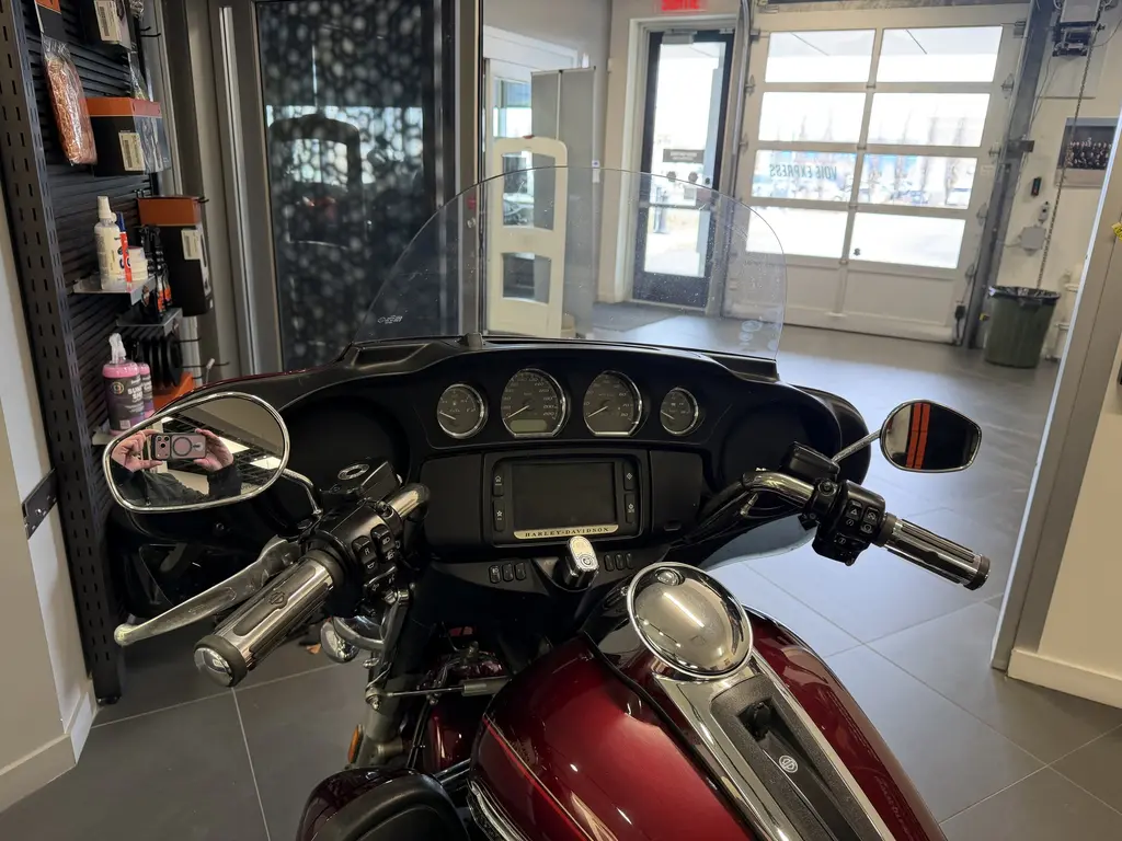 2017 Harley-Davidson FLHTCUTG Tri Glide UltraFLHTCUTG