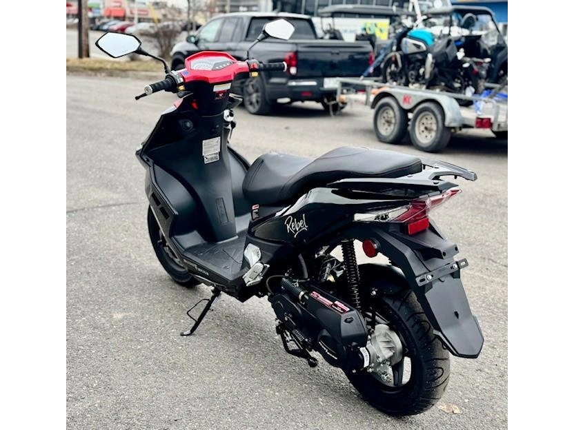 Scootterre Rebel 50 2023 alt