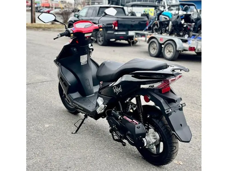 2023 Scootterre Rebel 50 thumbnail 5