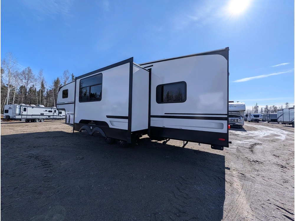 2026 Coachmen Chaparral 274bh alt