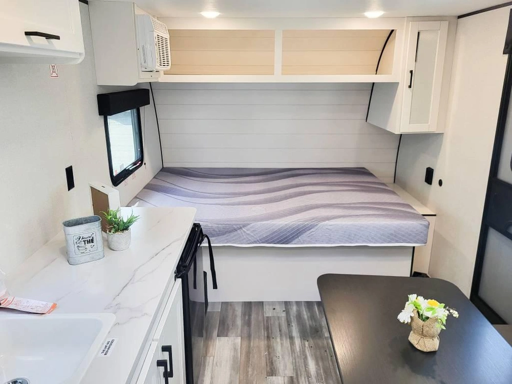 Jayco Jay Flight Slx 172db 2026 alt